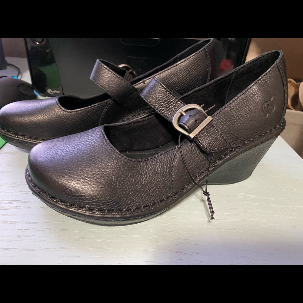 BORN Mary Jane wedges black sz 7.5 nwot